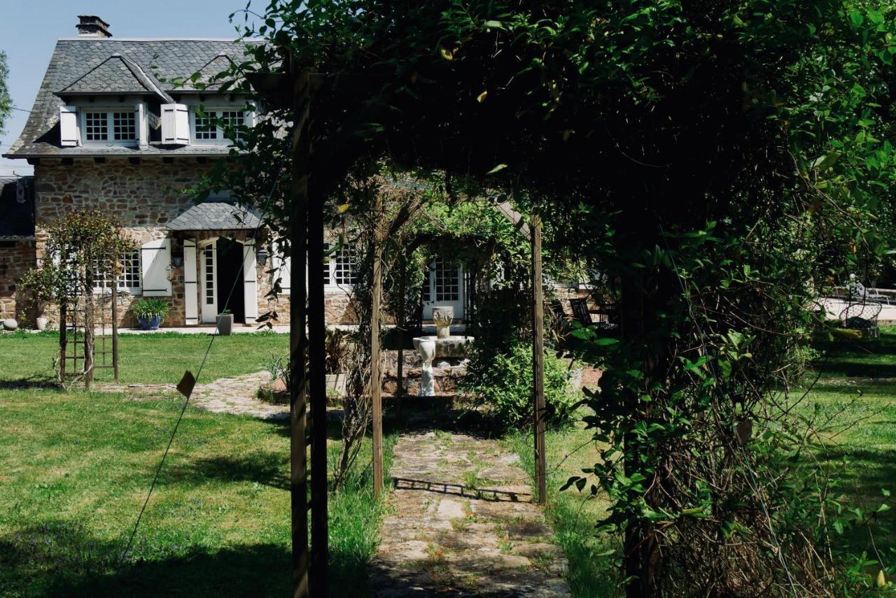 Manoir De Chantemerle Sainte-Fortunade Bagian luar foto